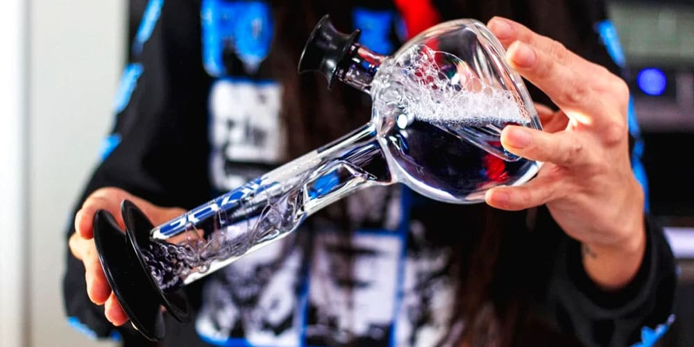 Bongs vs Bubbler Pipes: What's the Difference?